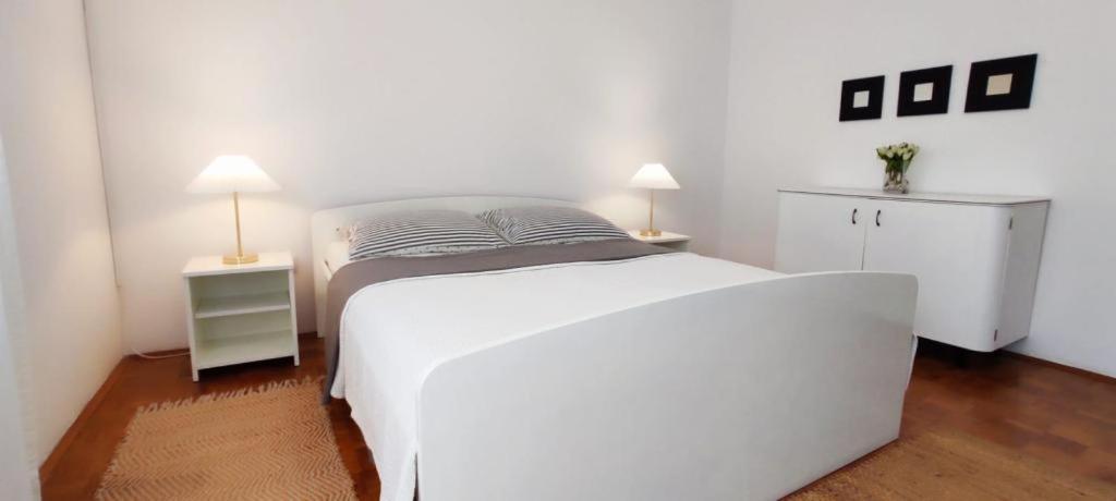 Amazing Seaview Apartment With A Balcony Near The Beach - Kneza Trpimira I Zadar Exteriér fotografie